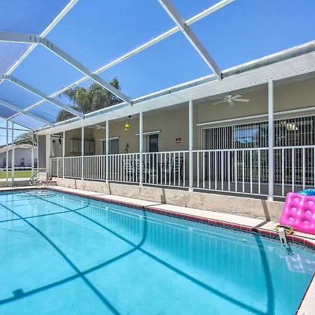 Spring Hill Home With Pool About 1 Mi To Weeki Wachee